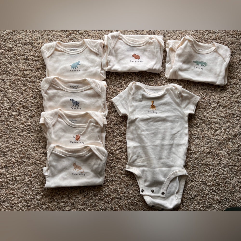 NWOT, 3M Carter's short sleeve bodysuit Set of 7